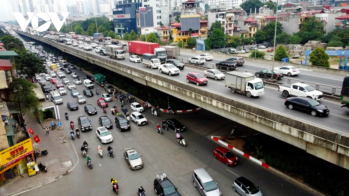 giao thong ha noi thong thoang trong ngay dau tien di lam sau ky nghi tet hinh anh 14