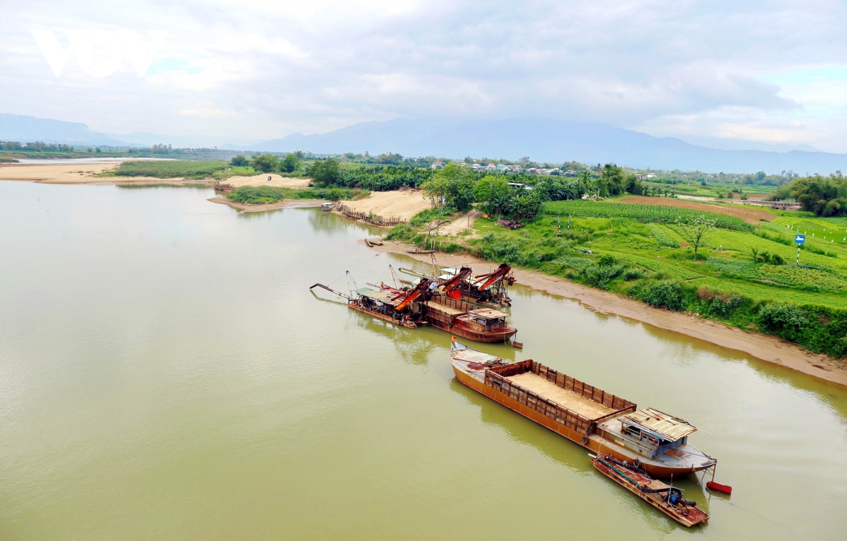 quang nam cat dat hon vang nhung khong co de mua, co hay khong viec lam gia hinh anh 1