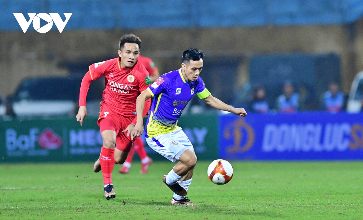 van quyet - chan dung qua bong vang viet nam 2022 hinh anh 3