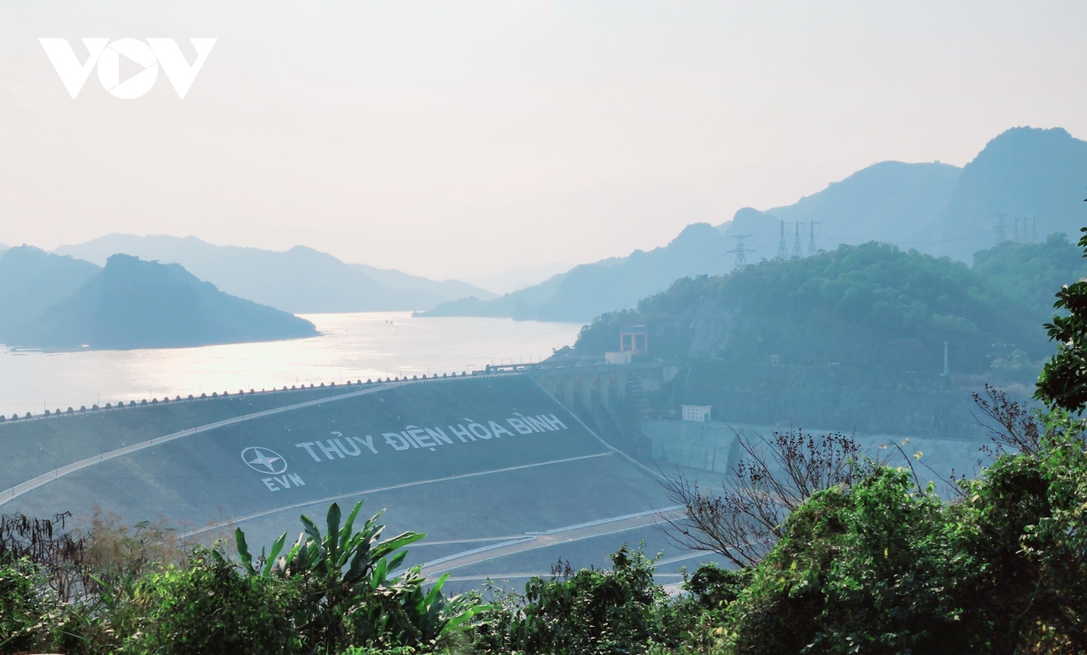 thu tuong thi sat du an nha may thuy dien hoa binh mo rong hinh anh 1