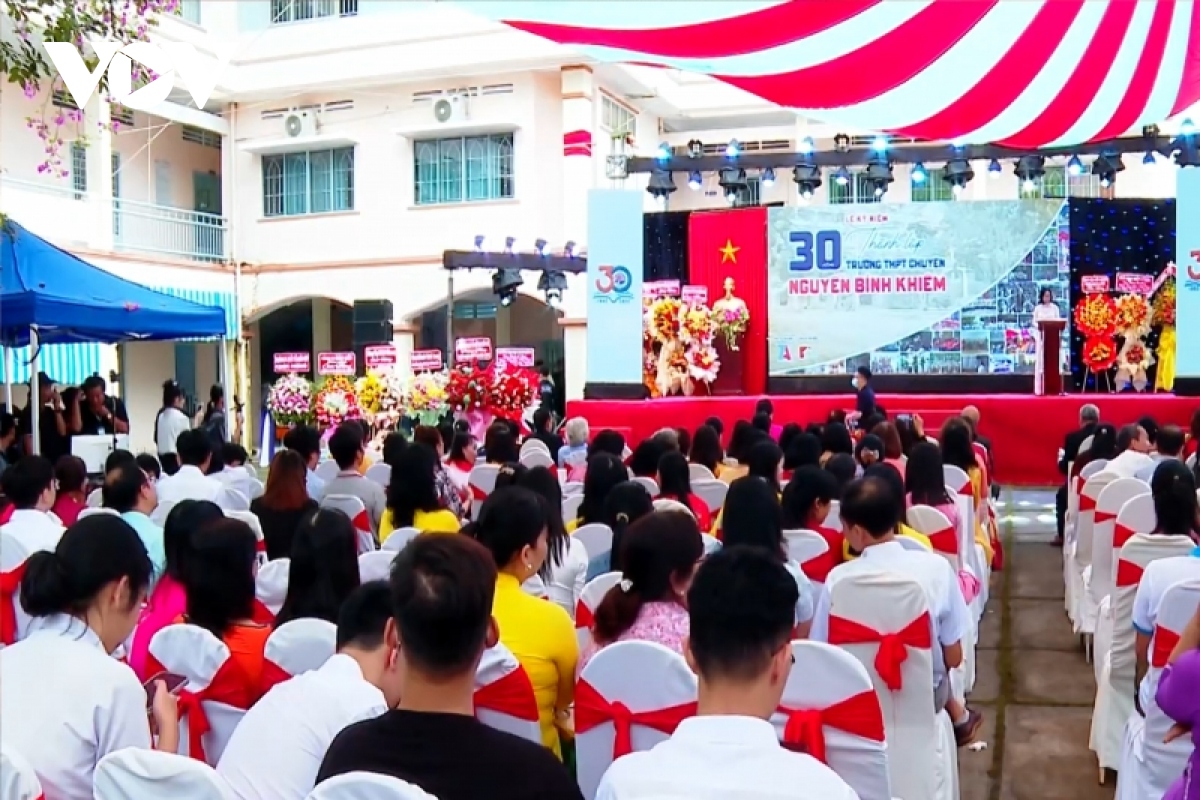 vinh long khong to chuc thi tuyen hoc sinh lop 10 nam nay hinh anh 1
