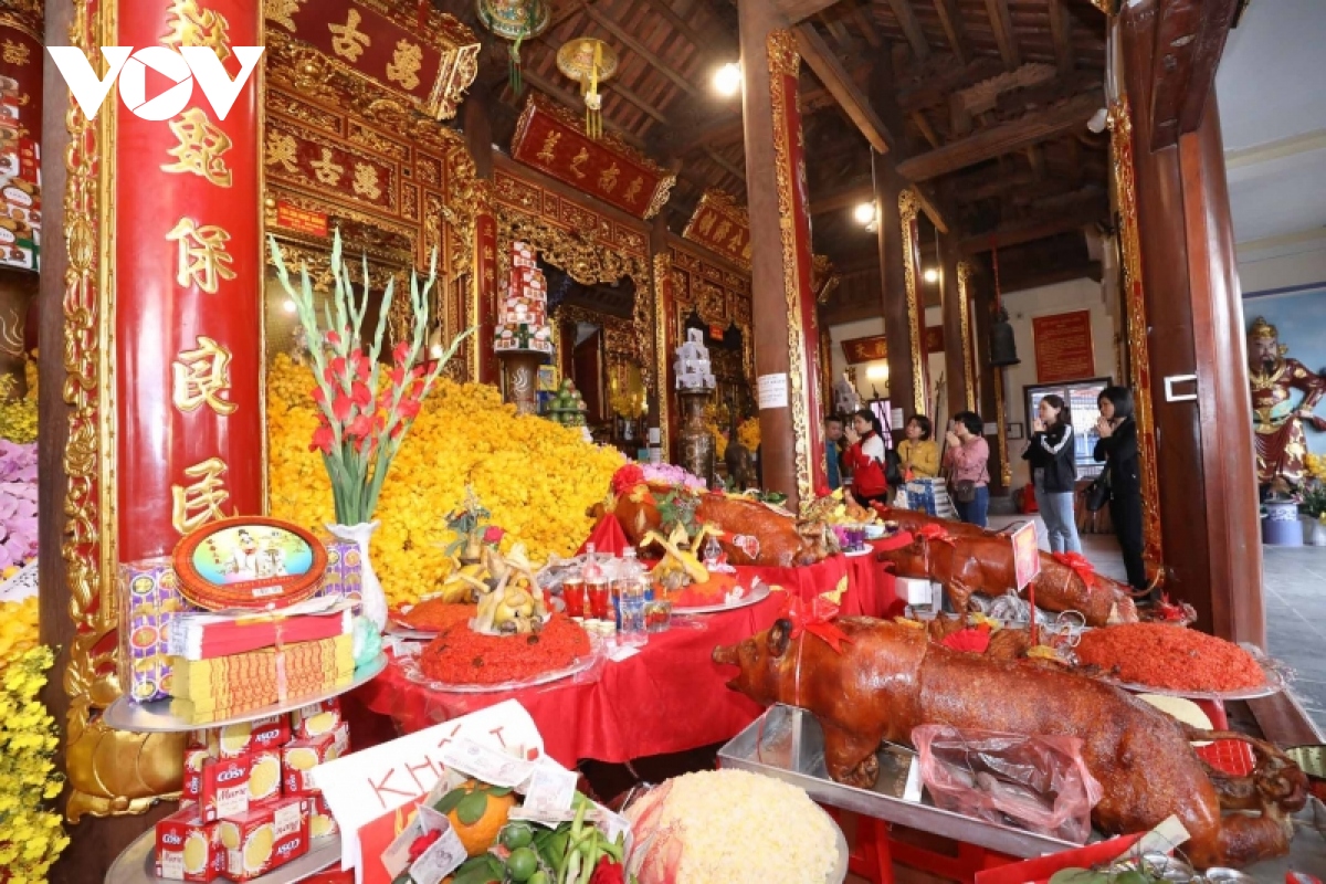 hang van nguoi du khai hoi Den ky cung - ta phu 2023 hinh anh 1
