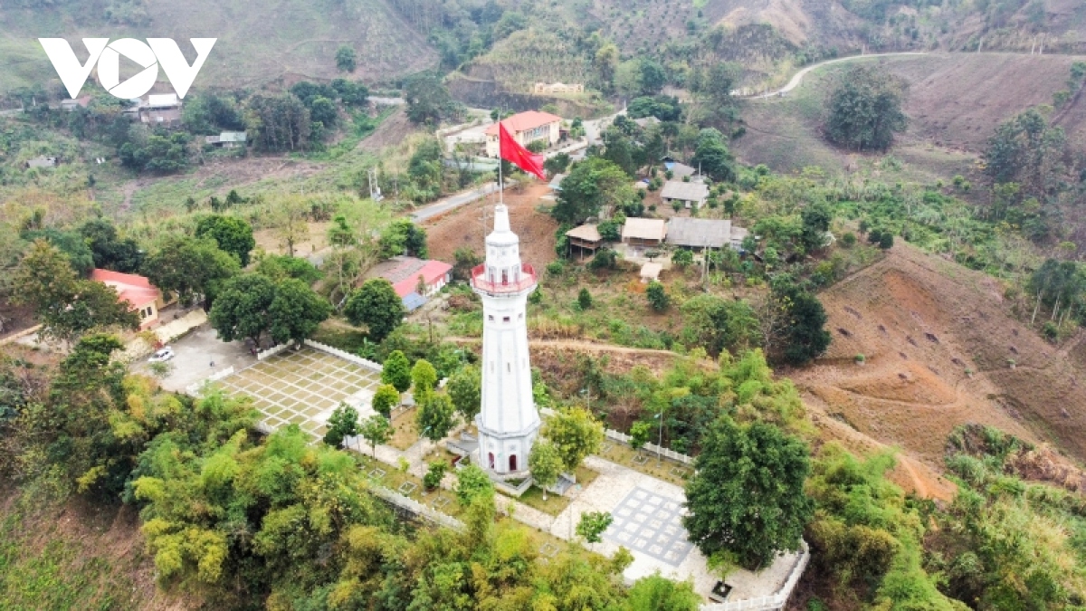 binh yen noi dau nguon song hong hinh anh 3