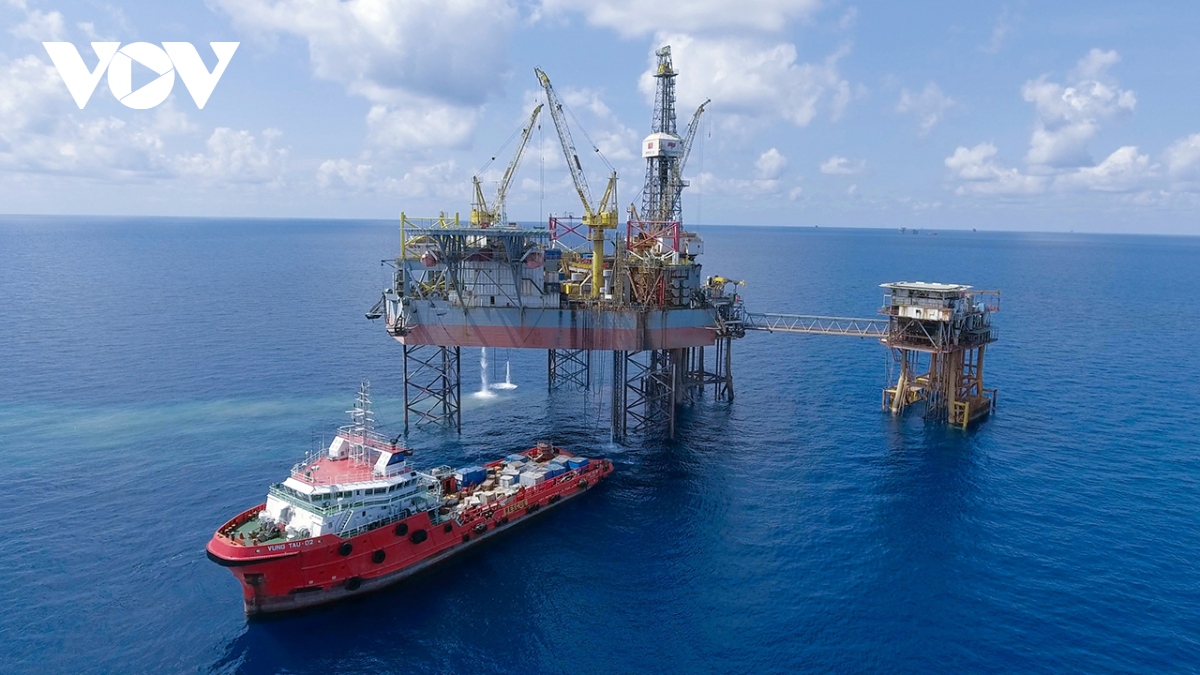 petrovietnam no luc on dinh nhip do san xuat kinh doanh trong thang dau nam hinh anh 7