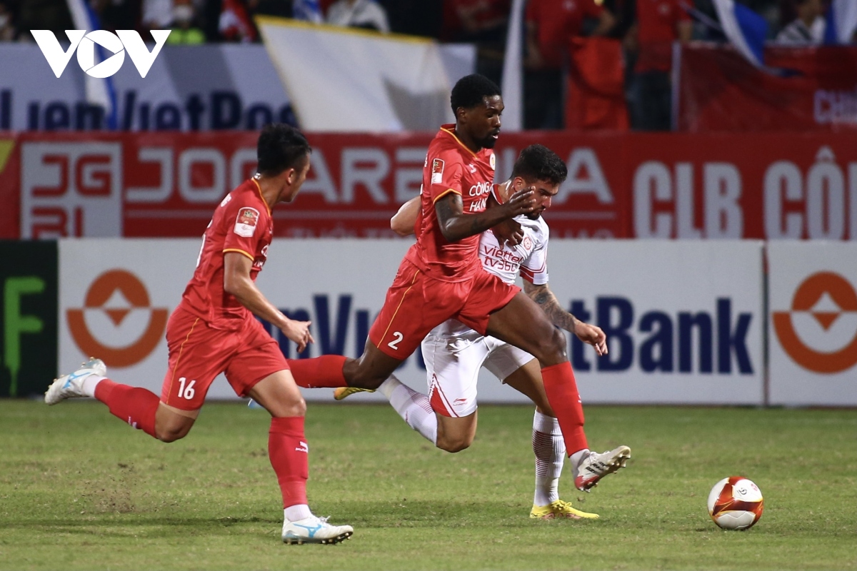 truc tiep clb cong an ha noi 0-1 viettel fc trung ve tien dung mo diem hinh anh 2