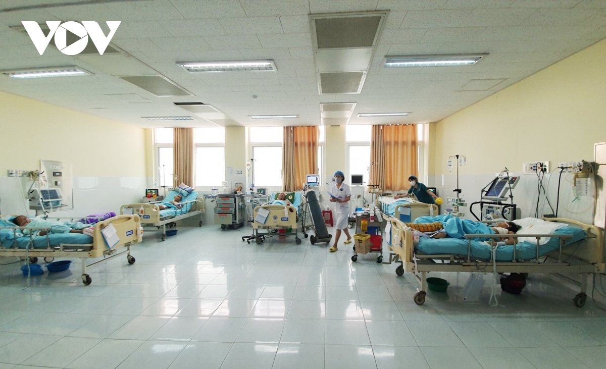 vu tai nan lam 8 nguoi chet tai quang nam xe khach chay qua toc do hinh anh 3