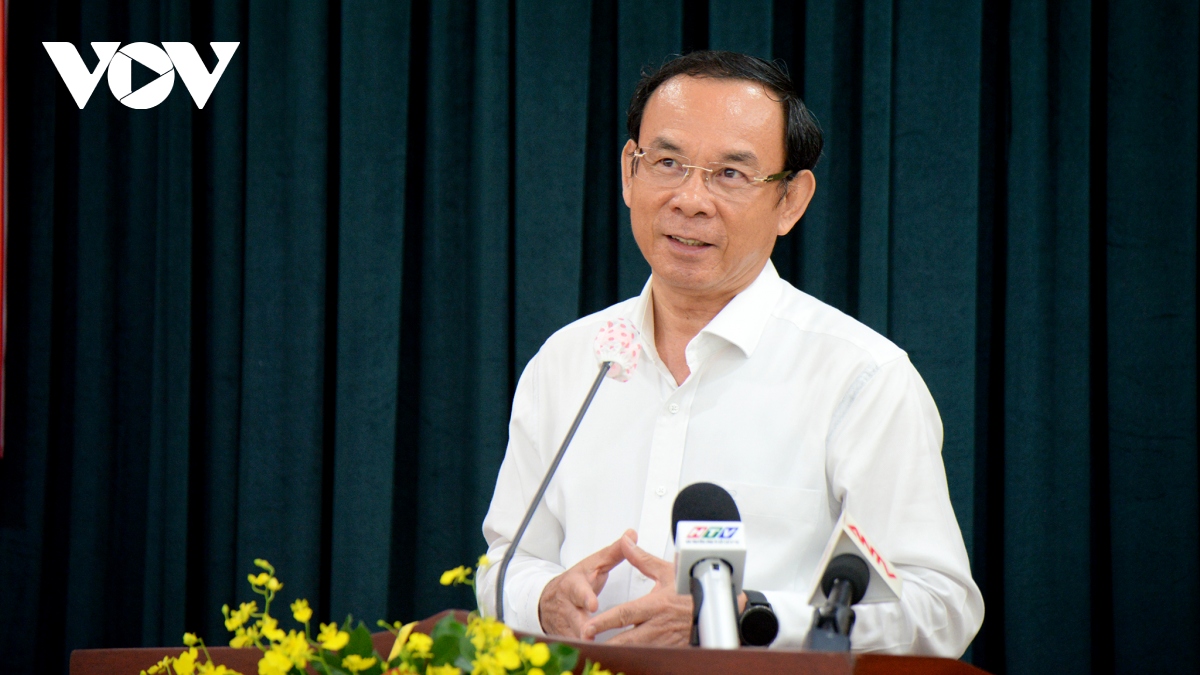 bi thu tp.hcm phai cham lo doi ngu can bo gan dan, tin dan va dan tin hinh anh 3
