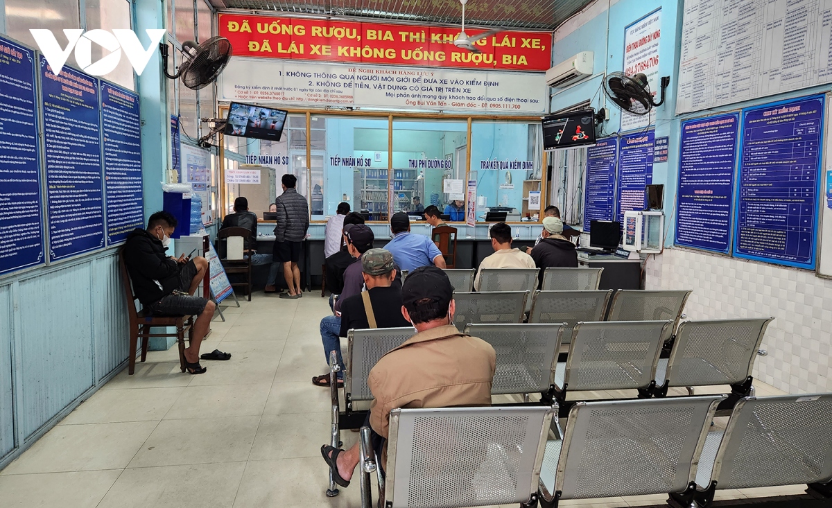 Da nang duy tri hoat dong cac trung tam dang kiem hinh anh 1