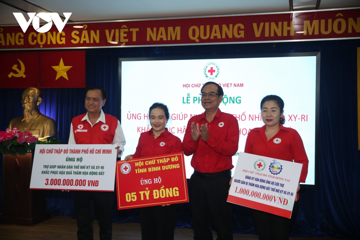 tp.hcm phat dong quyen gop ung ho nhan dan tho nhi ky va syria hinh anh 1