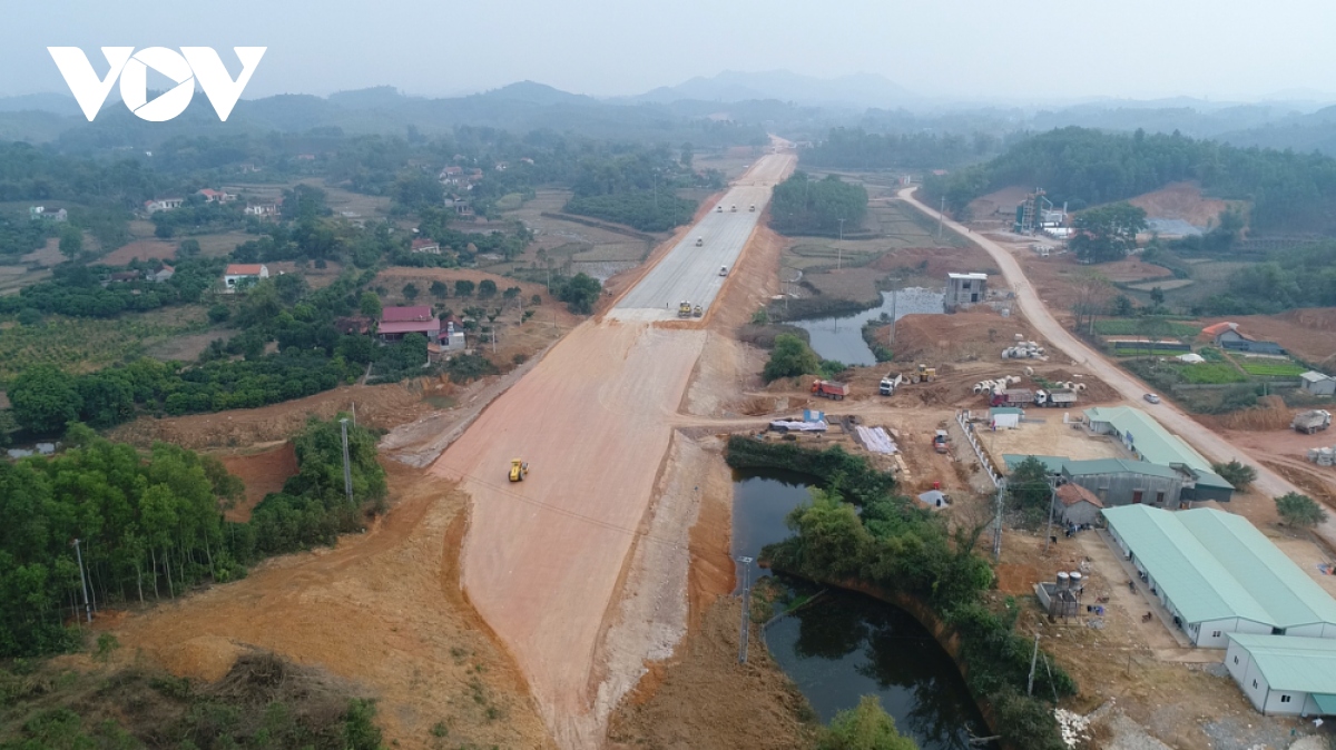 lang son day nhanh tien do cac cong trinh ha tang giao thong trong diem hinh anh 2