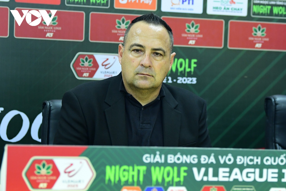 hlv foiani clb cong an ha noi khong gap may khi thua ha noi fc hinh anh 1