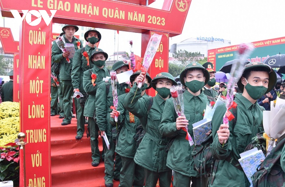 tu phao dai Dong Dang lich su, tiep lua truyen thong hom nay hinh anh 2