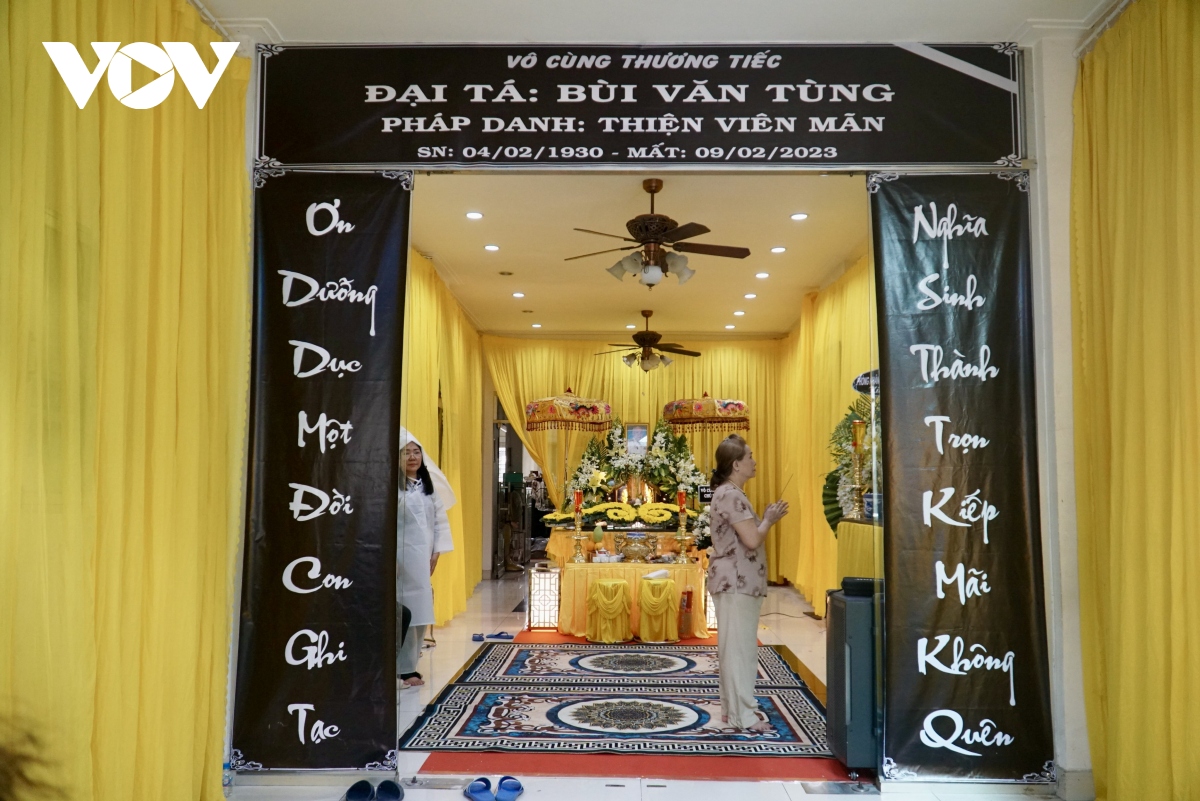 nguoi thao loi dau hang vo dieu kien cua tong thong duong van minh qua doi hinh anh 1