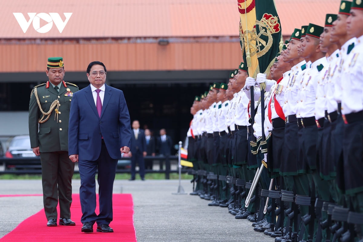 le don thu tuong pham minh chinh va phu nhan tham chinh thuc brunei hinh anh 2