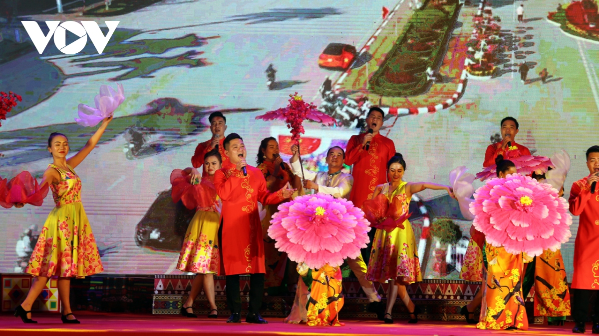 lang son khai mac tuan van hoa, the thao va du lich 2023 hinh anh 1