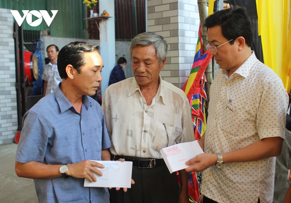 vu tai nan tham khoc o quang nam xot xa canh chong mat ca vo va con trai duy nhat hinh anh 4