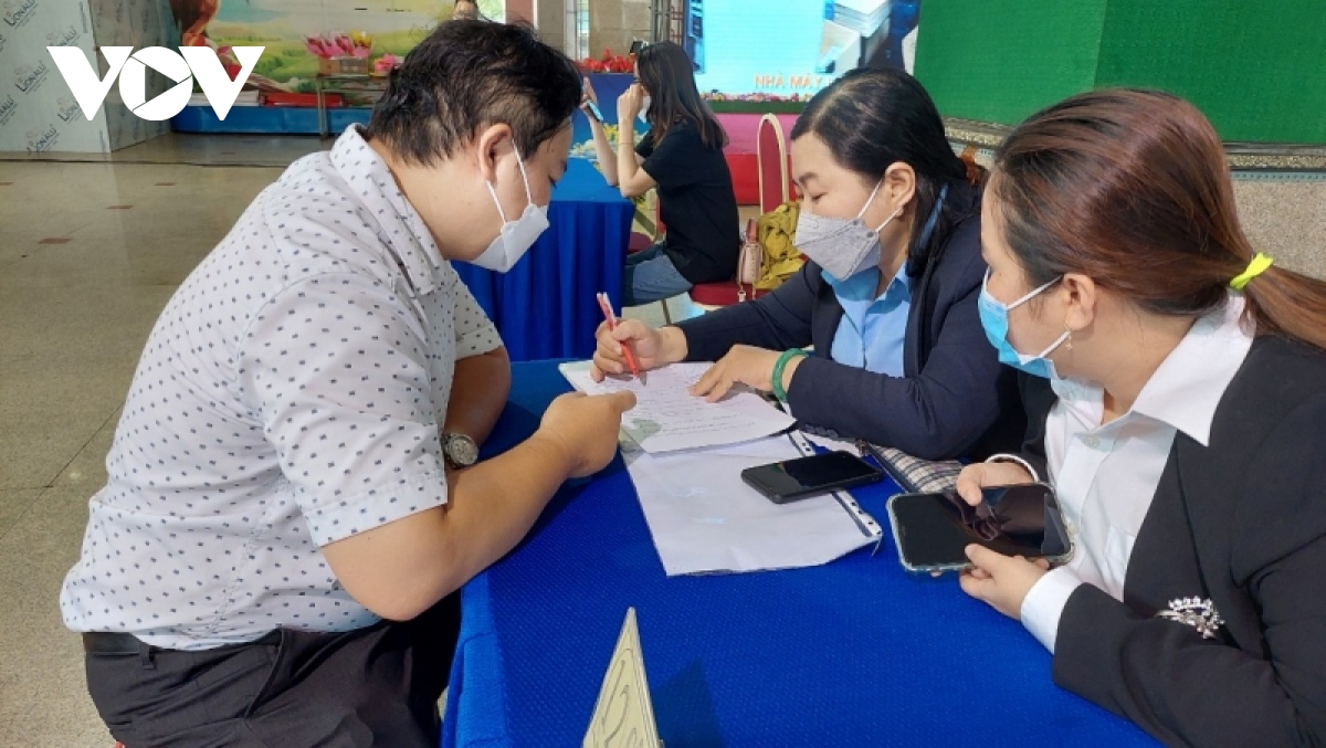 tuyen dung sau tet o tp.hcm co nhieu khoi sac hinh anh 1