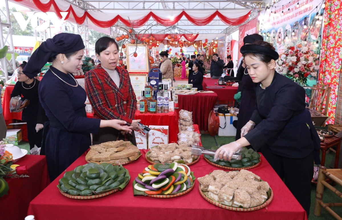 lang son thu hut khach du lich tu van hoa am thuc truyen thong hinh anh 2