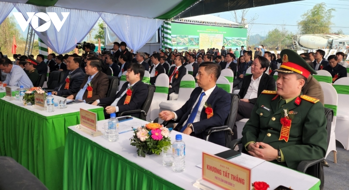 thu tuong du le khoi cong duong lien ket vung hoa binh - ha noi va cao toc son la hinh anh 2