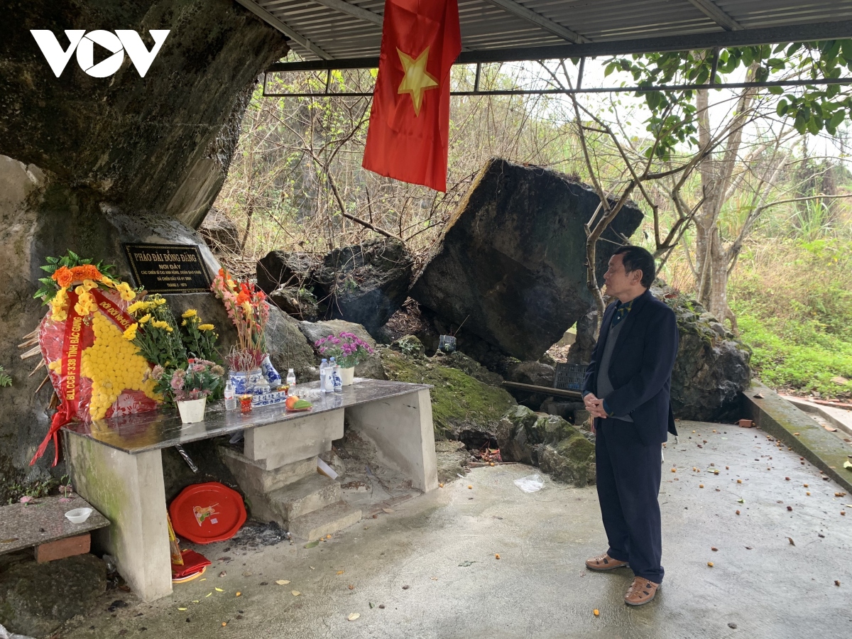 tu phao dai Dong Dang lich su, tiep lua truyen thong hom nay hinh anh 1