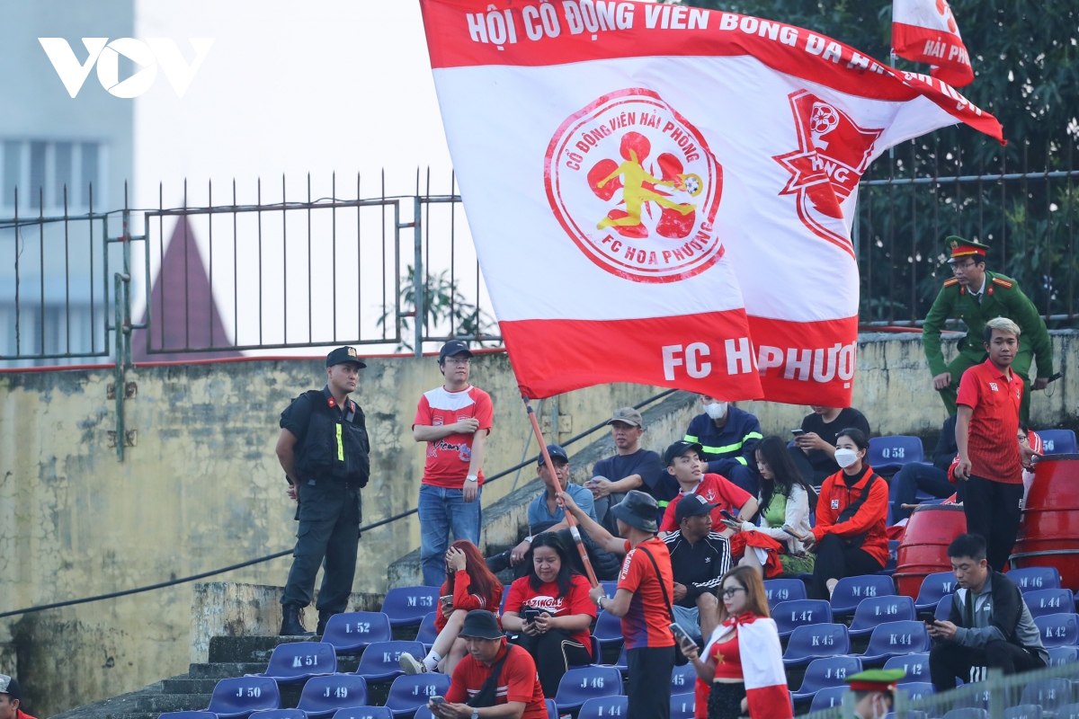 truc tiep slna 1-1 hai phong hoc tro cung cua hlv park hang seo bo lo co hoi hinh anh 22