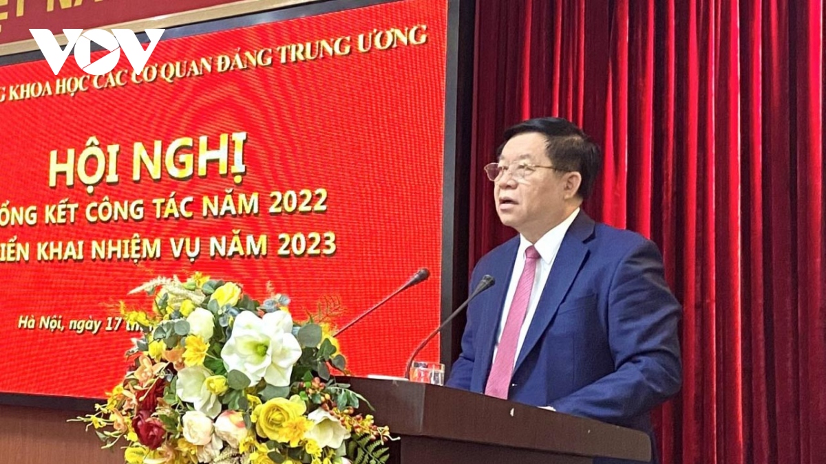Ong nguyen trong nghia du tong ket cong tac hoi dong khoa hoc cac co quan Dang tU hinh anh 3
