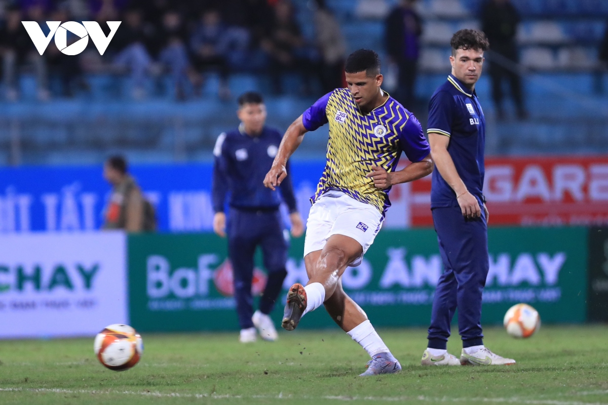 van quyet ruc sang, DkvD ha noi fc thang thuyet phuc ung vien vo dich cong an ha noi hinh anh 8