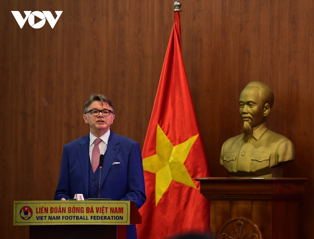 tan hlv truong Dt viet nam philippe troussier chinh thuc ra mat hinh anh 11