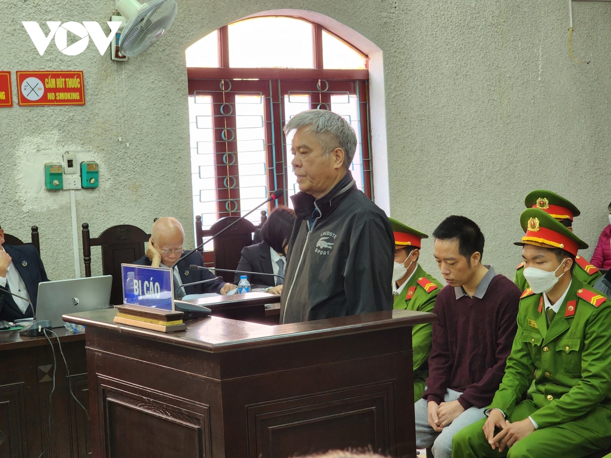 xet xu cuu giam doc so gd-Dt tinh Dien bien trong vu an gay thiet hai 7,5 ty dong hinh anh 2
