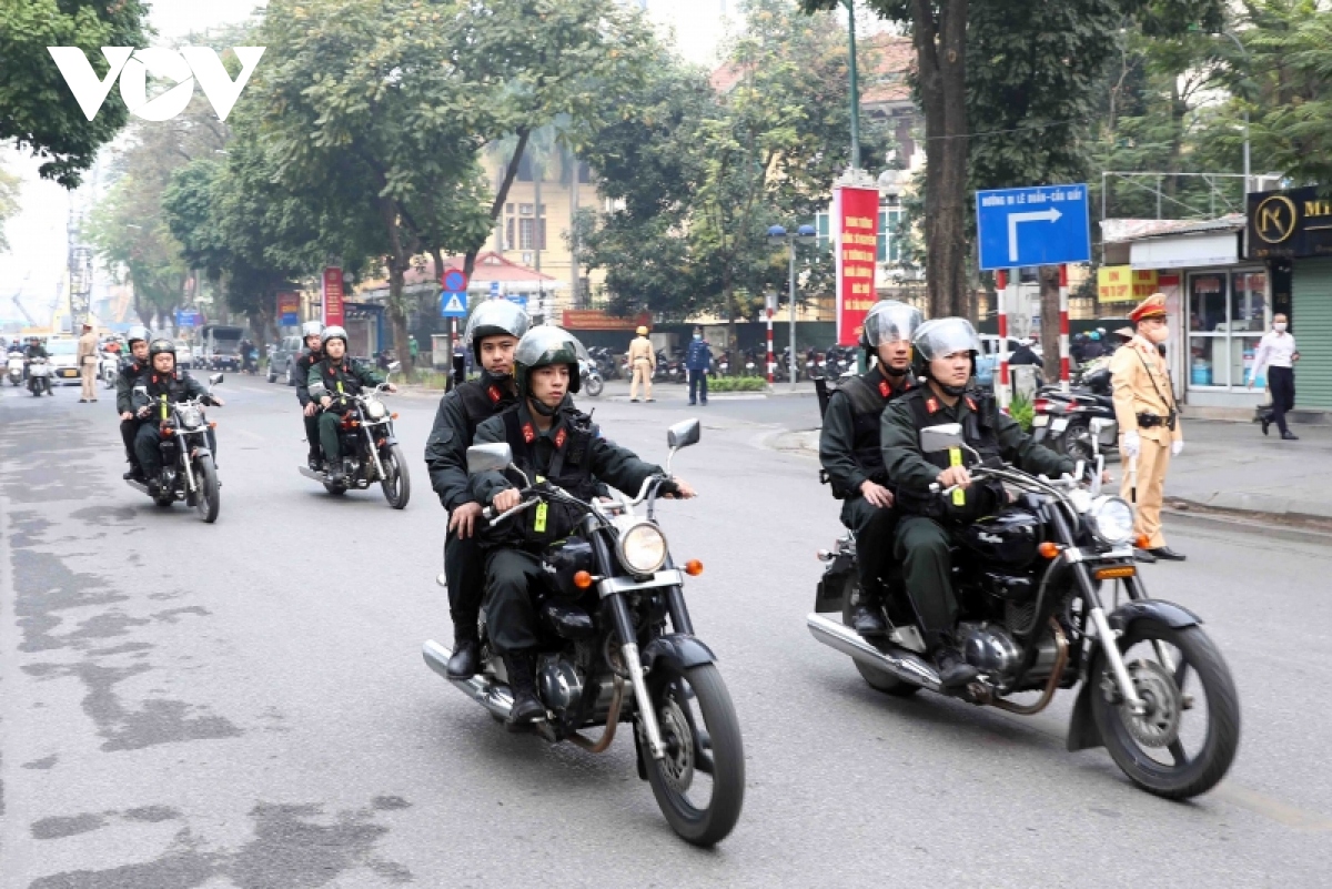 ha noi ra quan tong kiem tra xu ly vi pham trat tu giao thong, trat tu do thi hinh anh 3