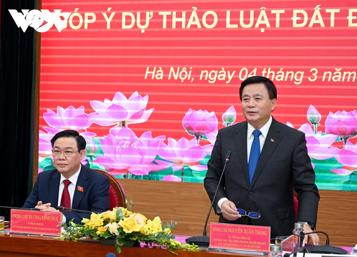 chu tich quoc hoi vuong Dinh hue chu tri toa dam gop y du thao luat dat dai sua doi hinh anh 5