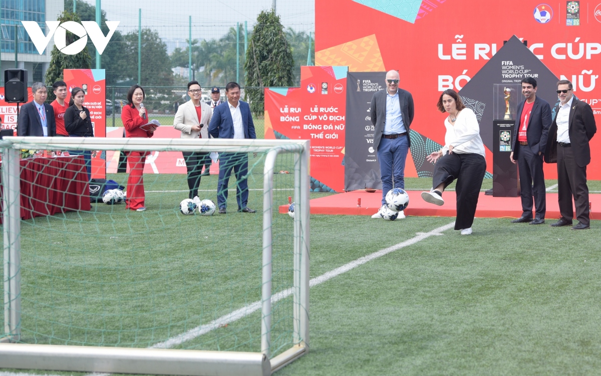 cup vang world cup nu toi viet nam, thoi bung cam hung bong da hinh anh 7
