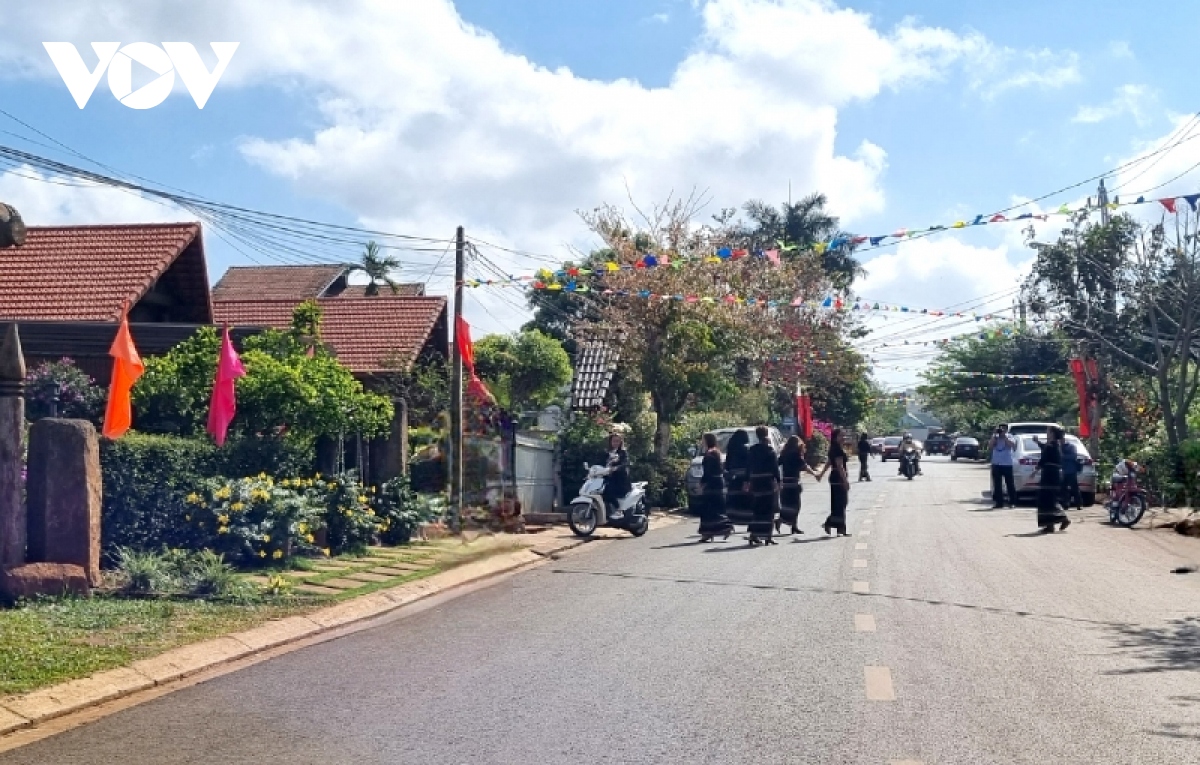 buon lang ron rang cung le hoi ca phe o Dak lak hinh anh 1