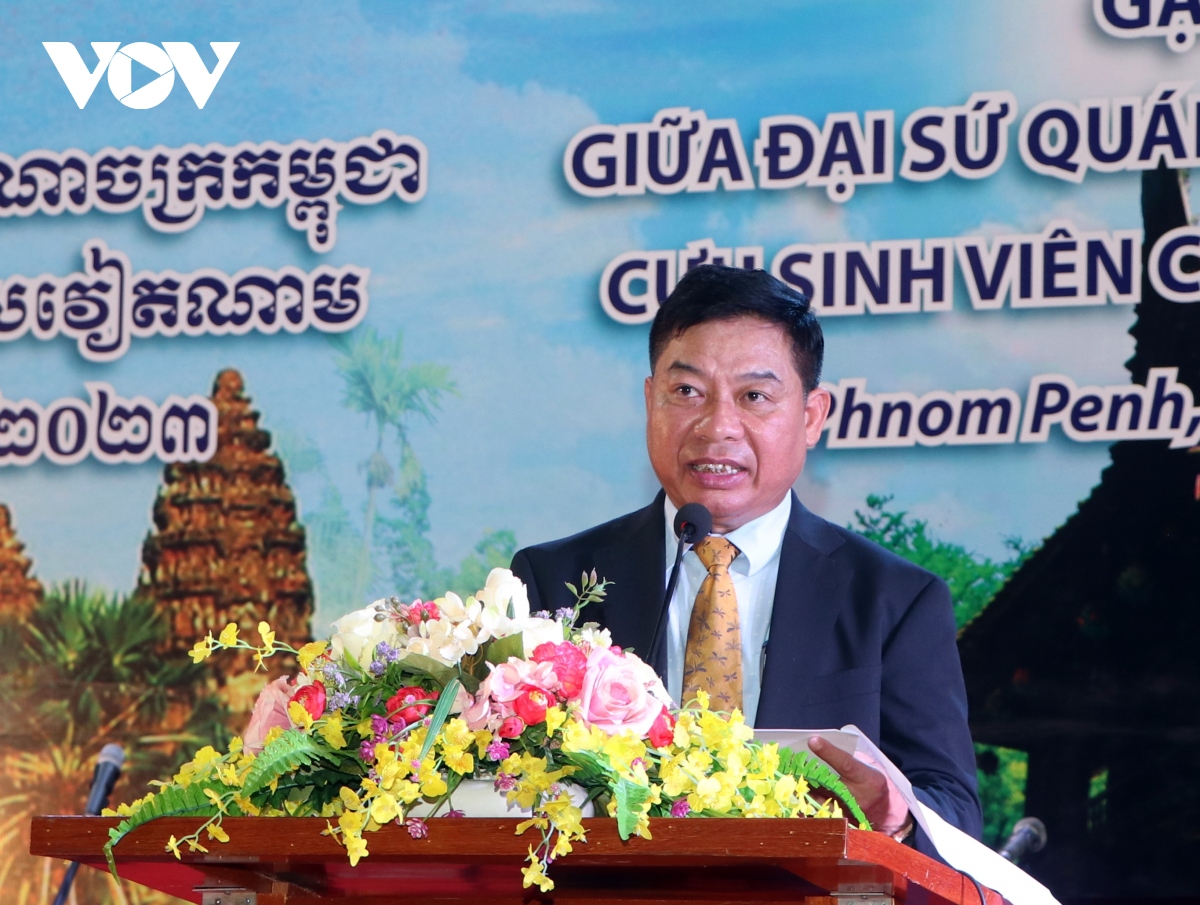 gap go, giao luu cuu sinh vien campuchia tung hoc tai viet nam hinh anh 1