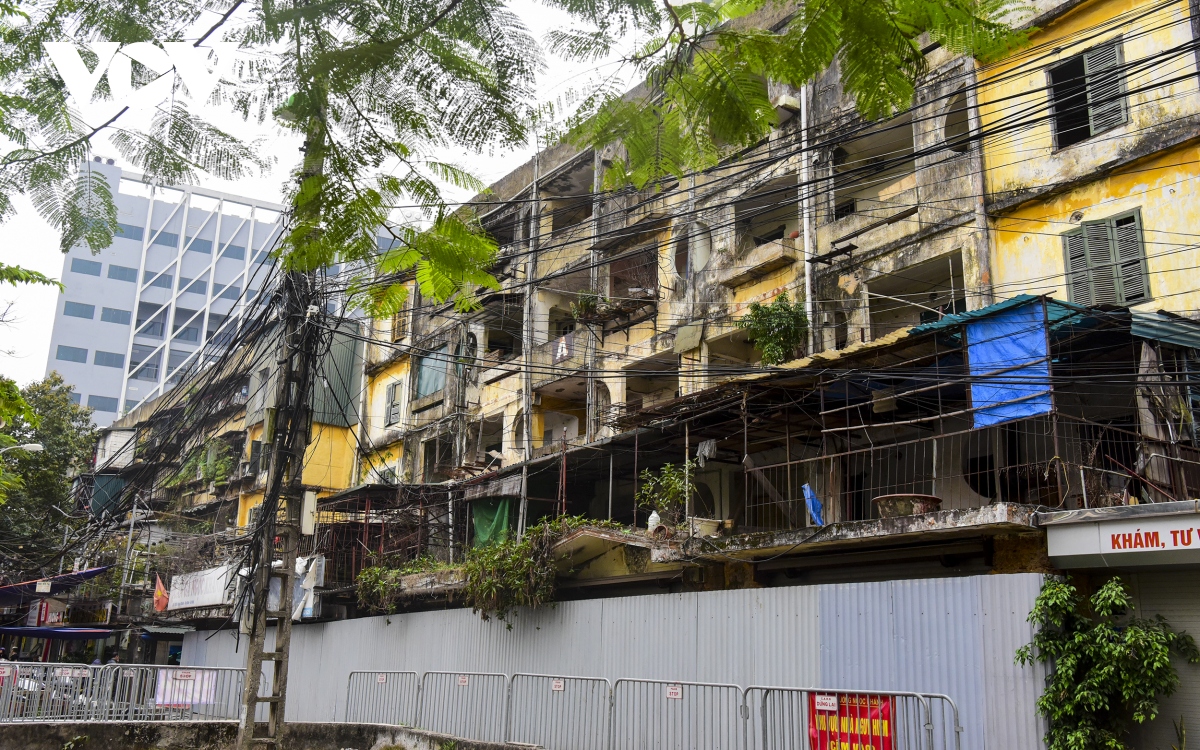 can canh 4 chung cu o ha noi xuong cap tram trong, nguy co sup do bat ky luc nao hinh anh 10