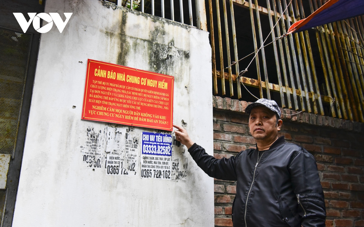 can canh 4 chung cu o ha noi xuong cap tram trong, nguy co sup do bat ky luc nao hinh anh 4