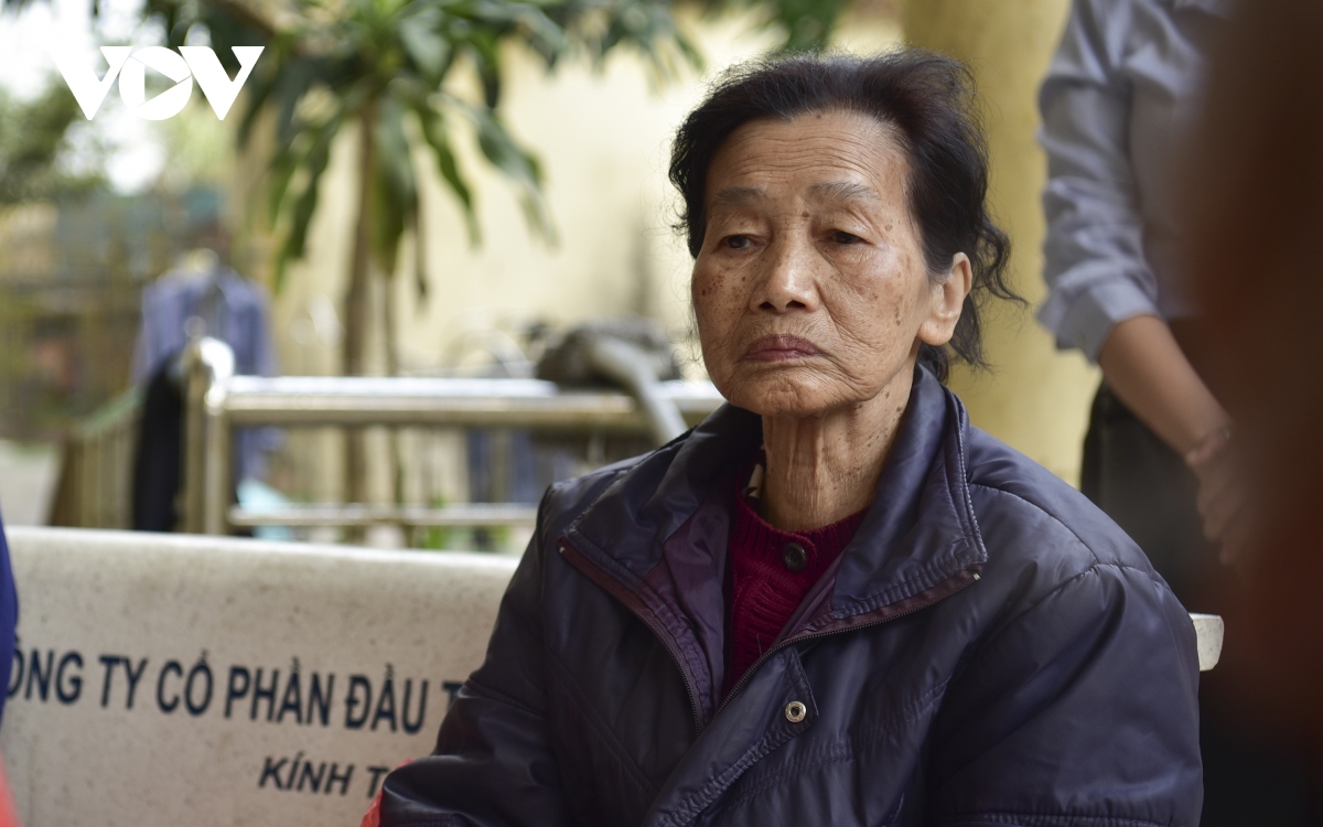 ngay 8 3 cua nhung cu ba neo don o noi trao gui yeu thuong hinh anh 10