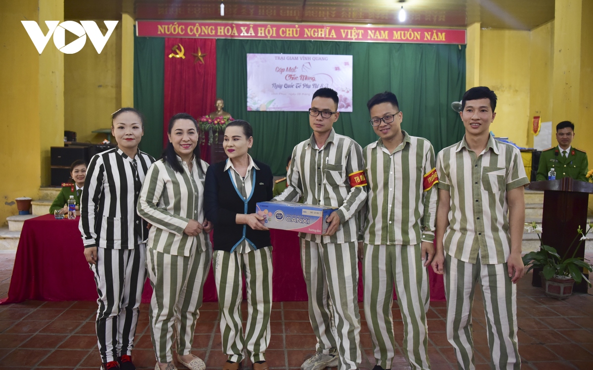 ngay 8 3 dac biet cua cac nu pham nhan nuoc ngoai trong trai giam hinh anh 14