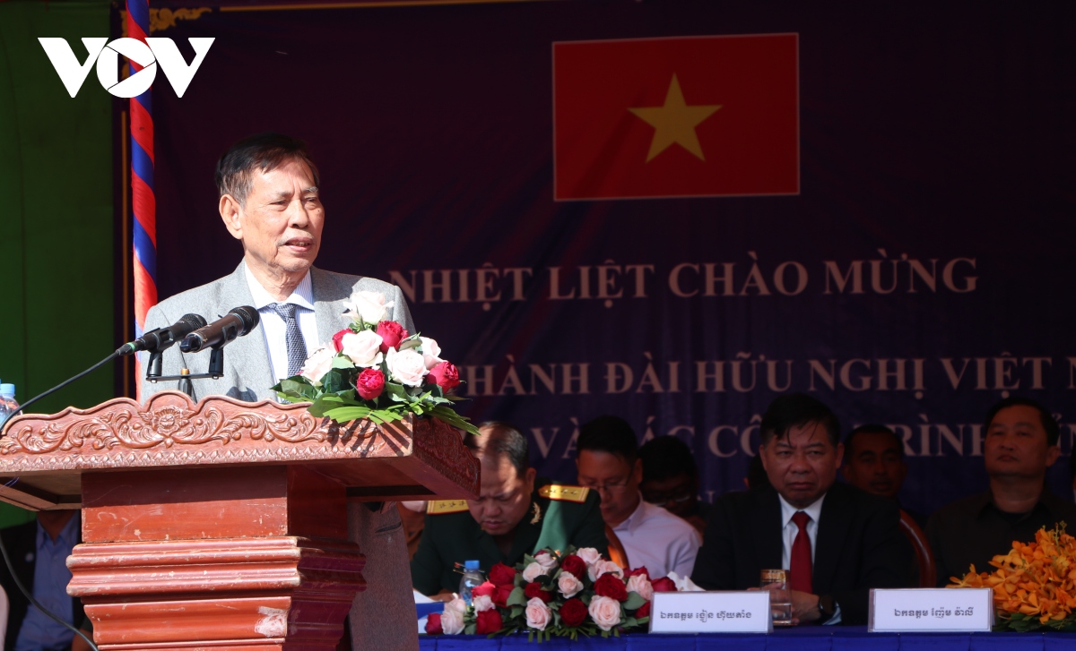 them mot Dai huu nghi viet nam - campuchia duoc khanh thanh hinh anh 4