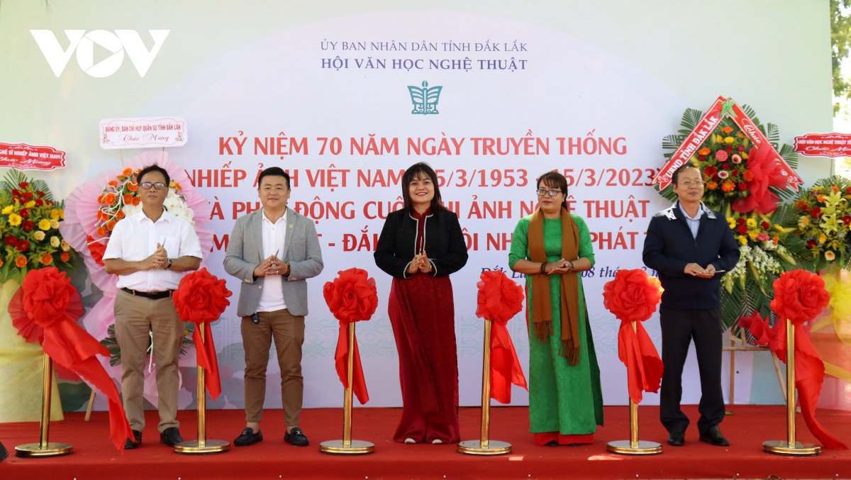 phat dong 2 cuoc thi anh ve buon ma thuot, Dak lak hinh anh 1