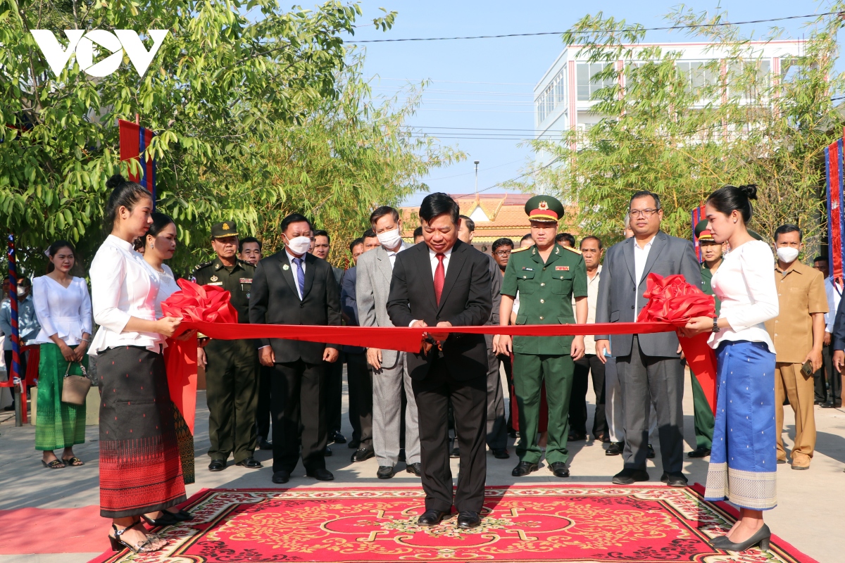 them mot Dai huu nghi viet nam - campuchia duoc khanh thanh hinh anh 6