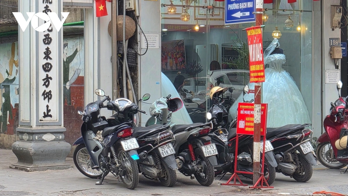 Cấm cứ cấm, vi phạm cứ vi phạm