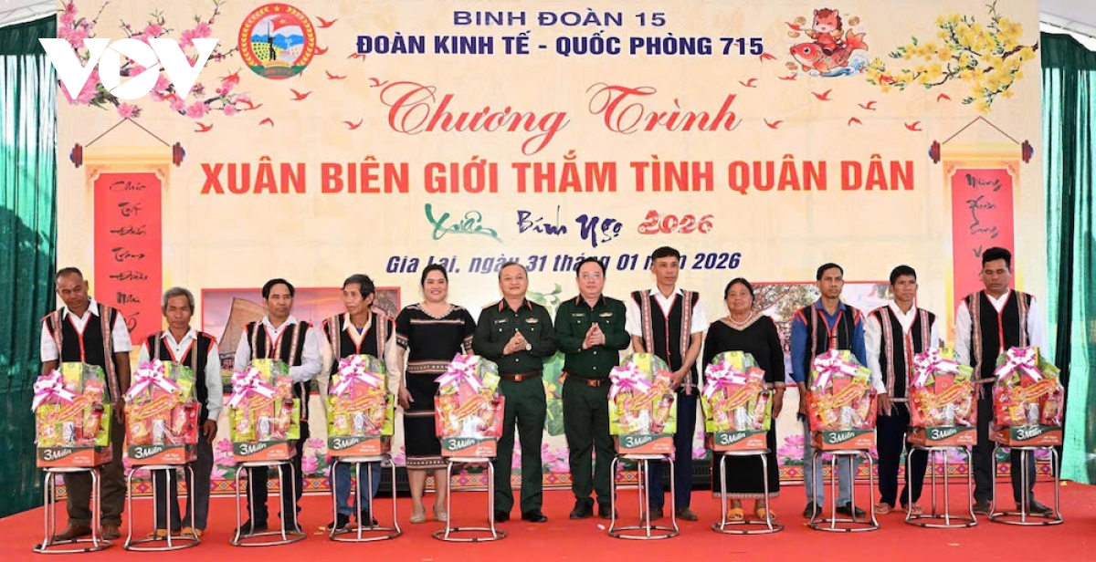 31-1-chuong_trinh_xuan_bien_gioi_tham_tinh_quan_dan_08.jpg