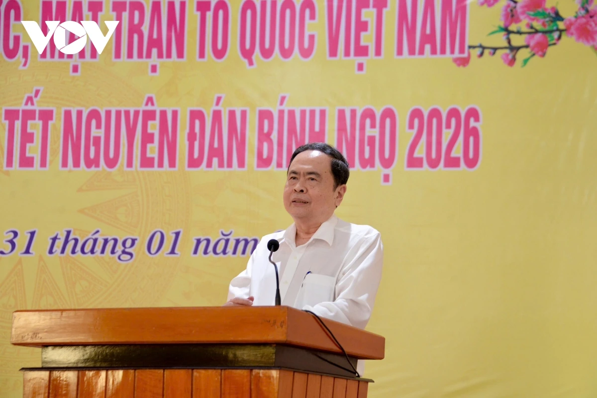 31-1_ctqh_tang_qua_dong_thap_1.jpg