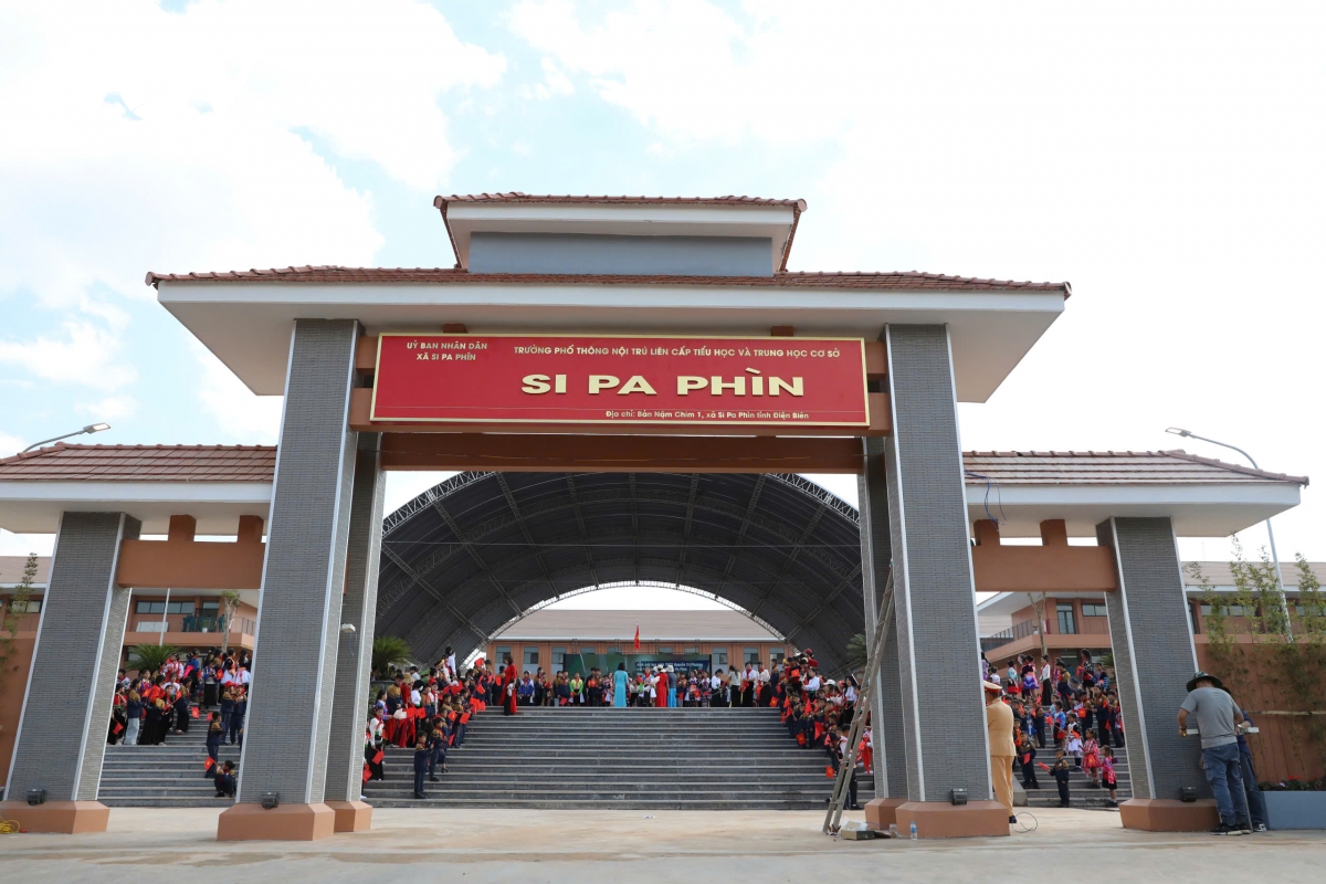 truong_noi_tru_bien_gioi_dien_bien_2.jpg