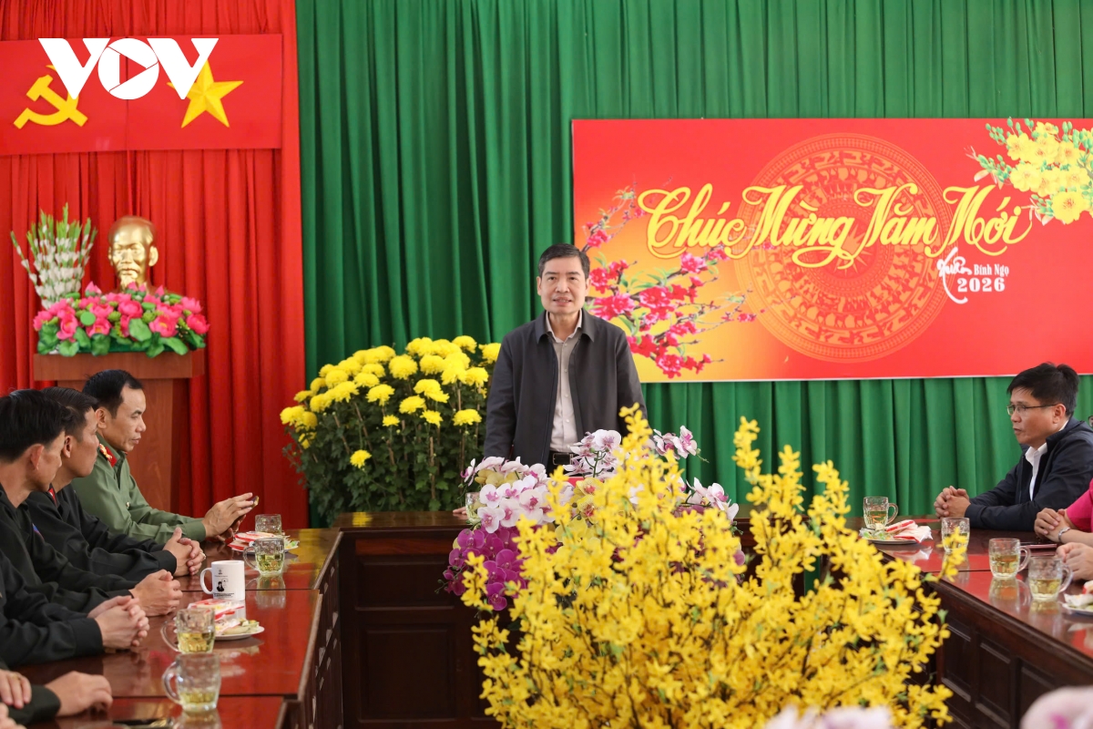 chuc_tet_phong_canh_sat_co_dong_.jpg