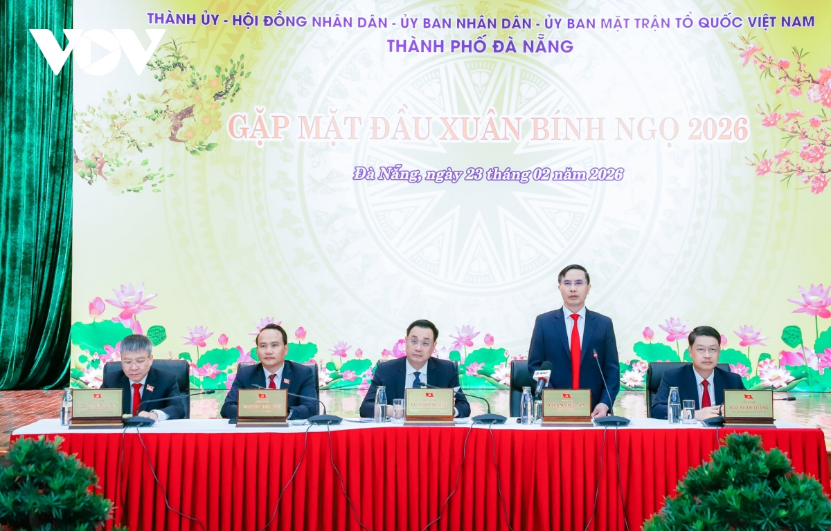 ong_pham_duc_an_chu_tich_ubnd_tp_da_nang_phat_bieu_hoi_nghi.jpg