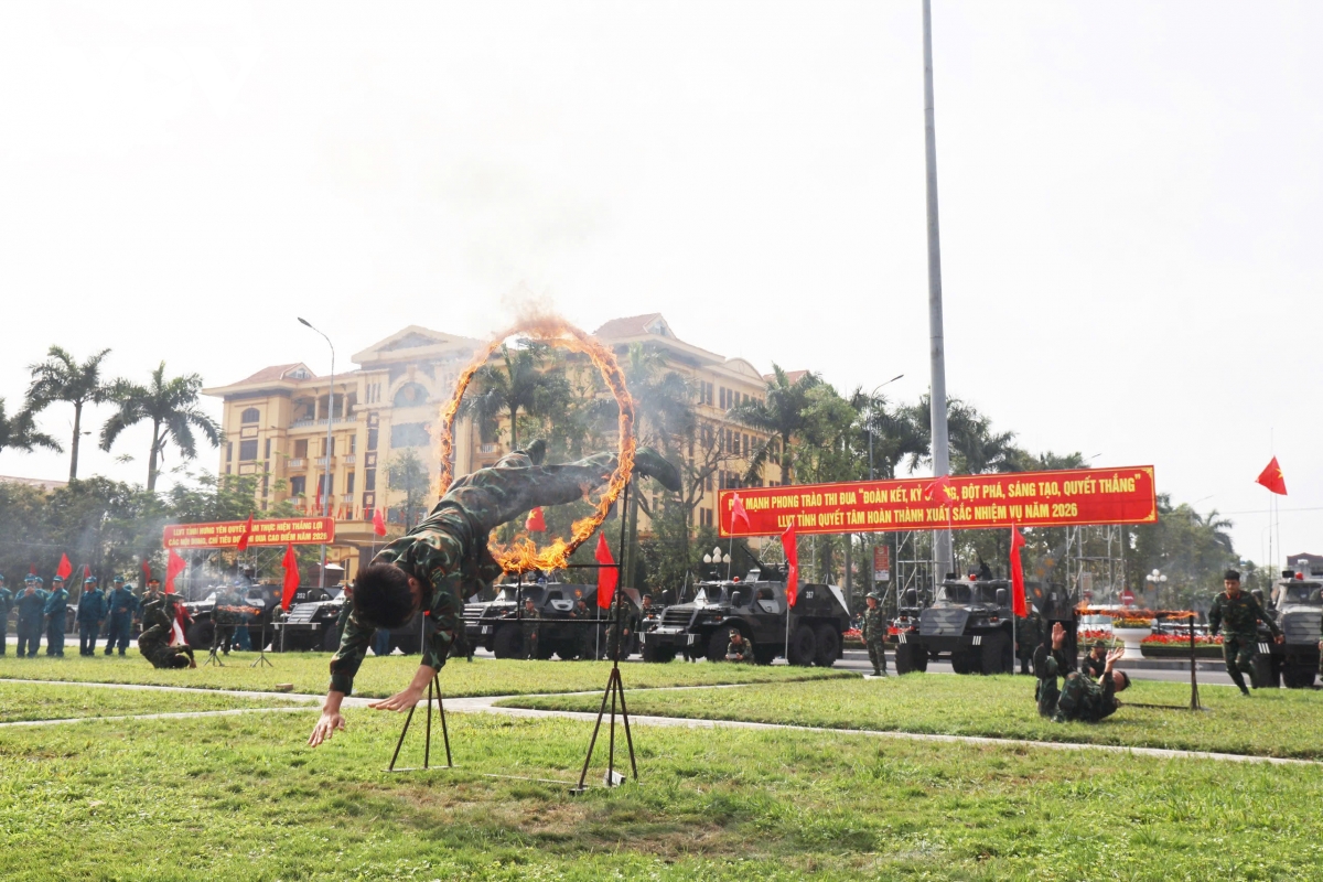 bo_chqs_tinh_ra_quan_huan_luyen_nam_2026_va_phat_dong_thi_dua_cao_diem_17.jpg
