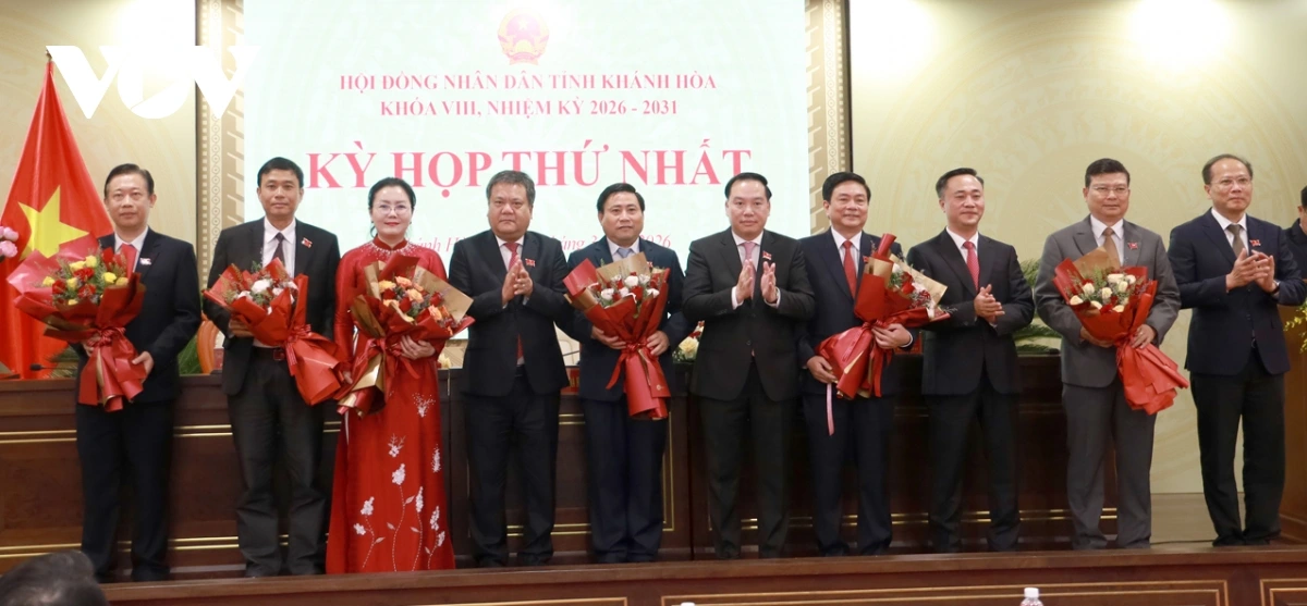 Lãnh đạo tỉnh Khánh Hòa chúc mừng các Phó Chủ tịch UBND tỉnh nhiệm kỳ 2026-2031