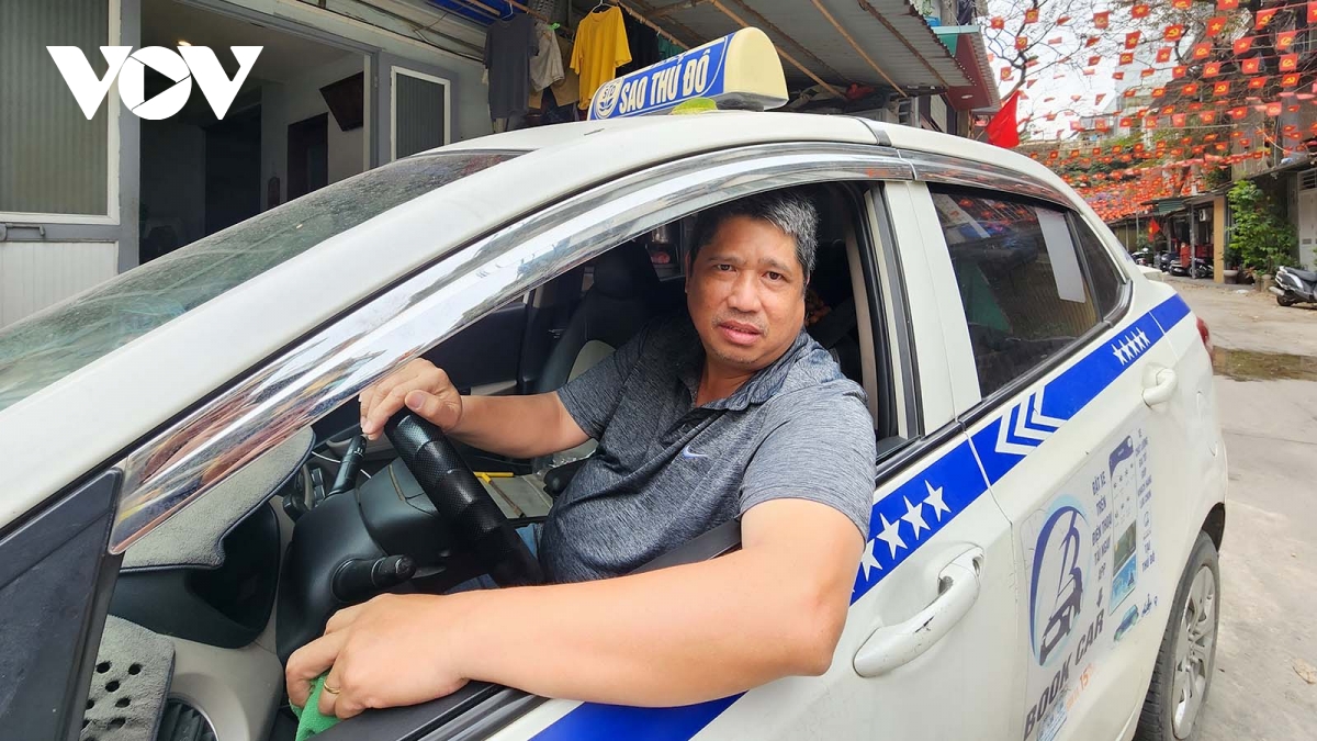 lai_xe_taxi_truyen_thong.jpg